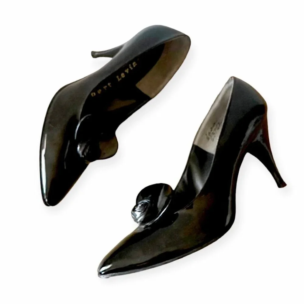 Vintage Herbert Levine Black Patent Pumps Rosette Detail 1950s -1960s Size 6 AAA